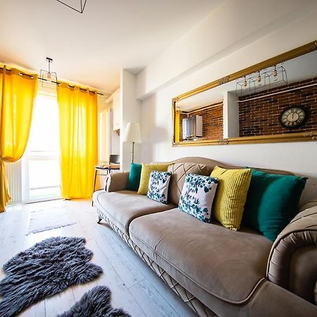 Smart Palas Apartament Iasi Esterno foto