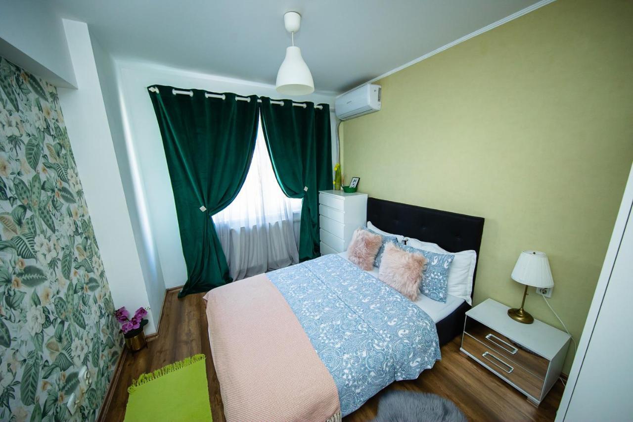 Smart Palas Apartament Iasi Esterno foto